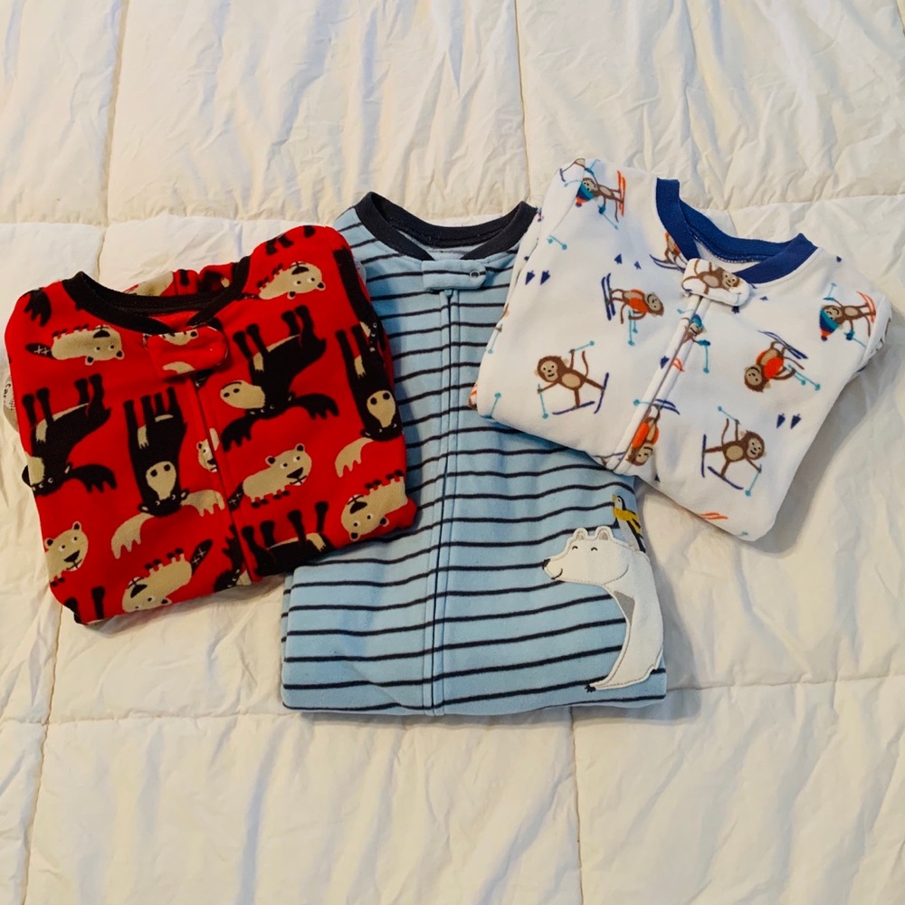 Set of 3 Carter’s winter fleece pjs